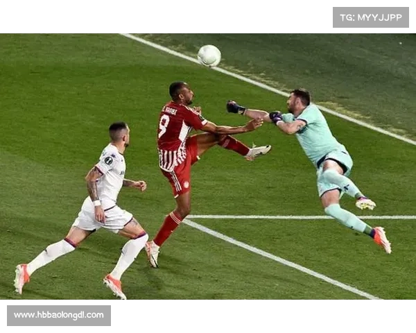 奥林匹亚科斯成功入围欧协联冠军榜单 本赛季赛场竞争激烈